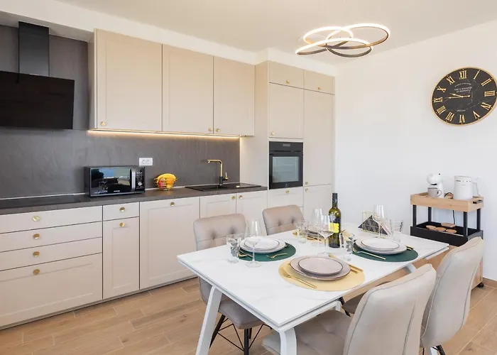 Luxury Sea View Anda Apartment Makarska