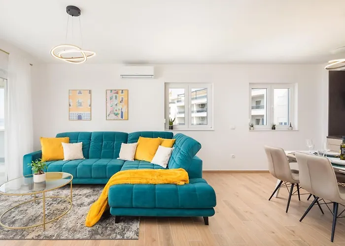 Luxury Sea View Anda * Макарська