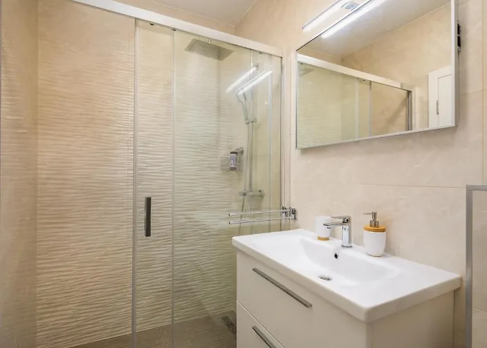 Апартаменти Luxury Sea View Anda Макарська