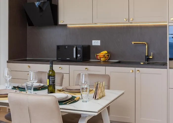 Luxury Sea View Anda Апартаменти *